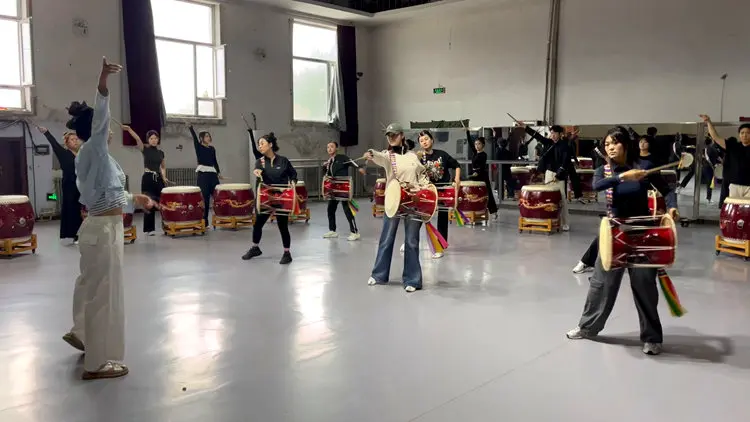 打磨动作衔
